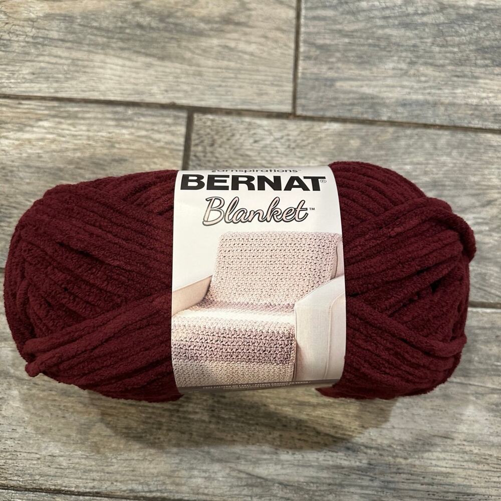 Bernat blanket Purple Plum yarn - Picture 5 of 5